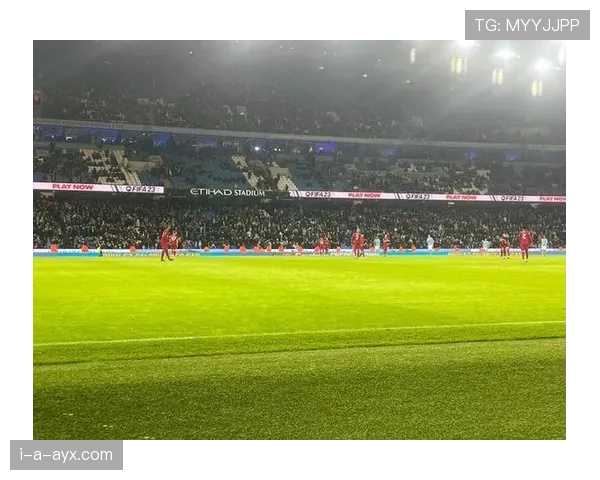 英超球场巡礼：探秘英格兰足球圣地，感受激情与魅力