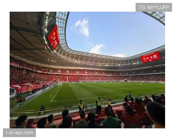 上海海港本赛季表现稳健，持续提升争冠竞争力