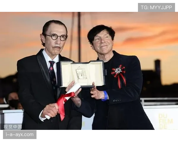 个人奖项与团队成绩：莱奥的生涯成就